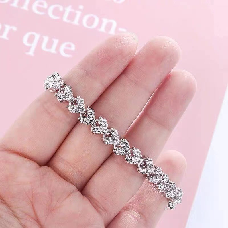 Zia | Pulsera de diamantes con diseño geométrico para mujer, estilo ligero y lujoso